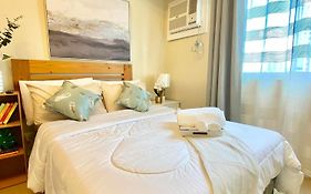 Cozy Studio In Metro Davao With W&D, Pool, & Gym